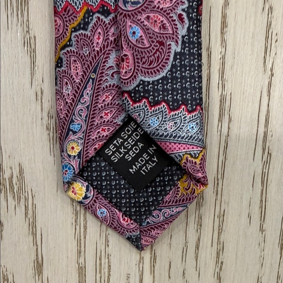 Zegna Paisley Tie in Pink and Grey - Picture 5 of 7
